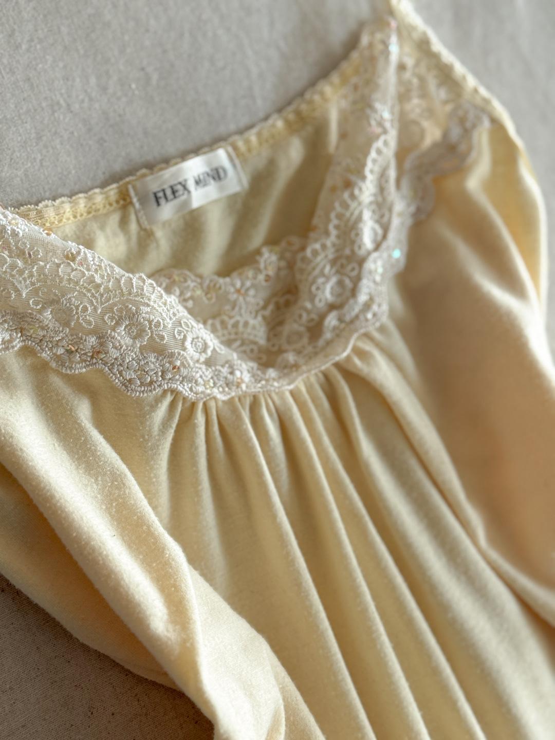 butter spangle sleeveless A7419