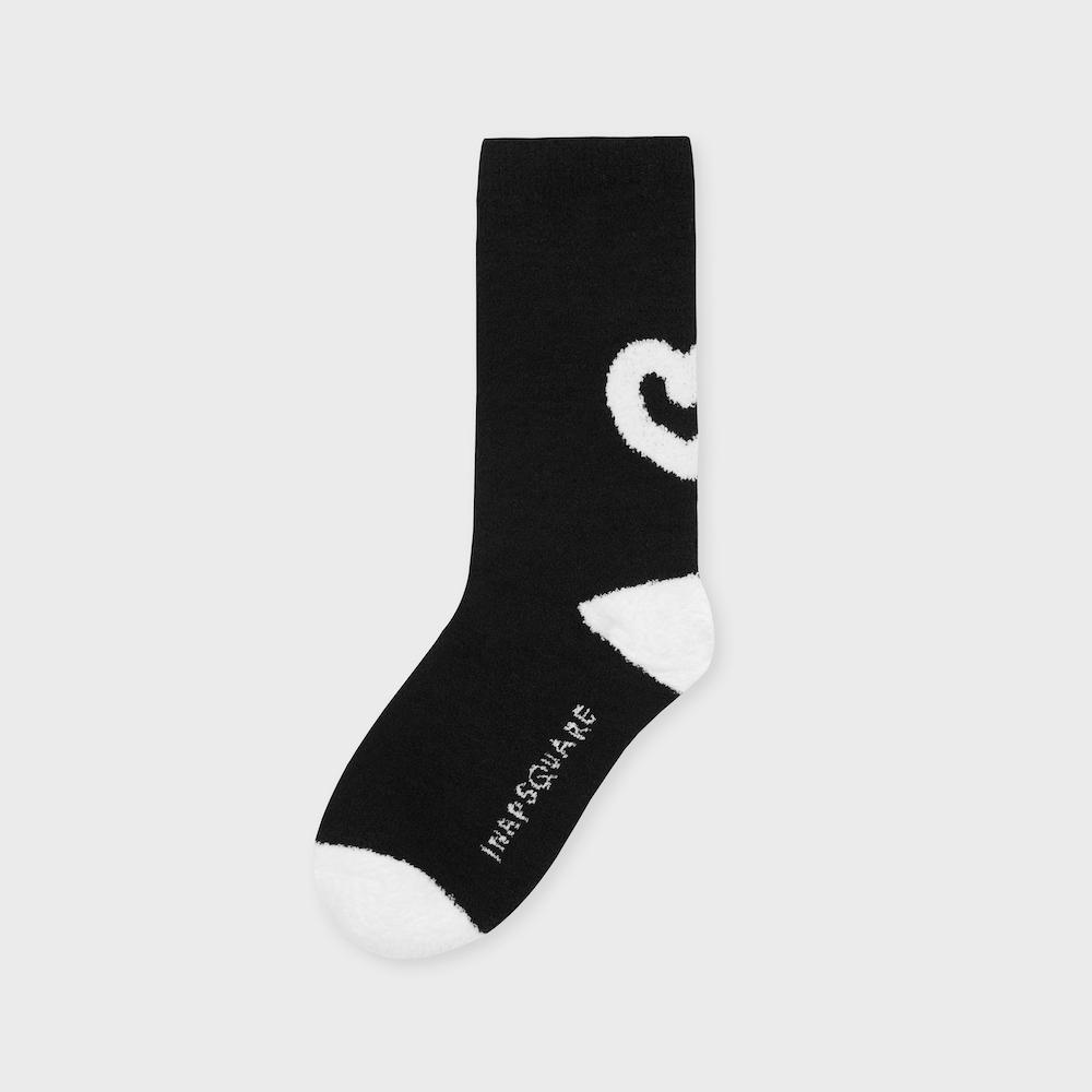 INAP fluffy heart black