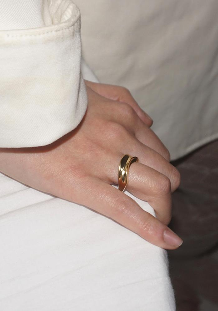 2-LAYERED FOLD RING (GLOSSY- GOLD)