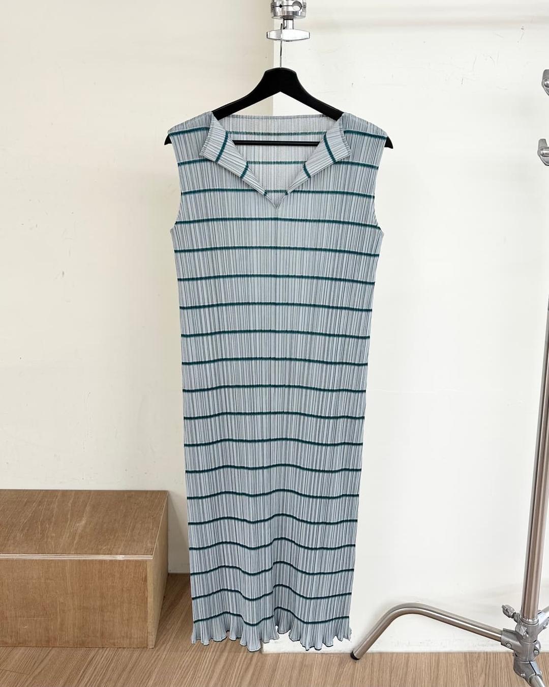 플리츠 플리즈 블루 스트라이프 플리츠 원피스 | 후루츠패밀리