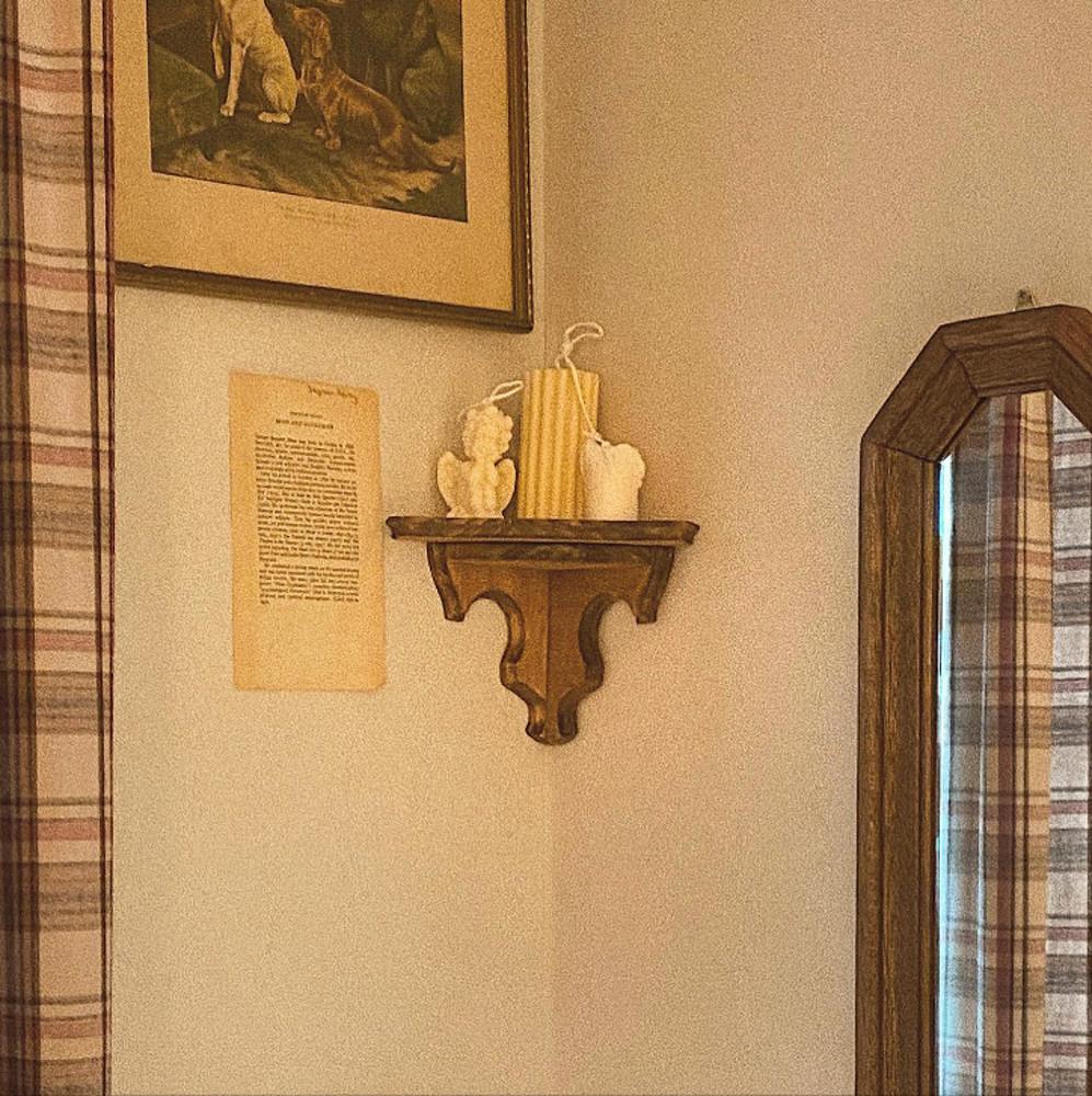 어여쁜 프랜치 무드의 코너선반