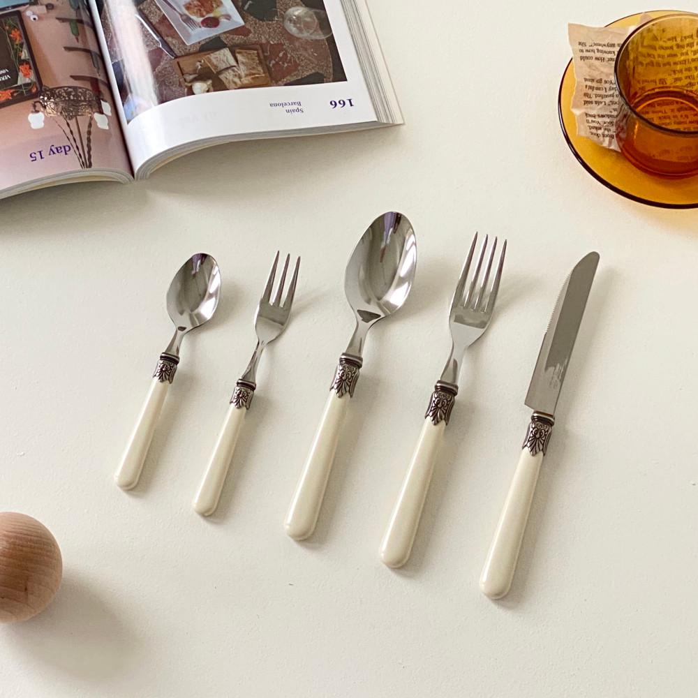 페이퍼가든 로코코 럭셔리 커트러리 빈티지 양식 수저 세트 커틀러리 티 스푼 포크 나이프