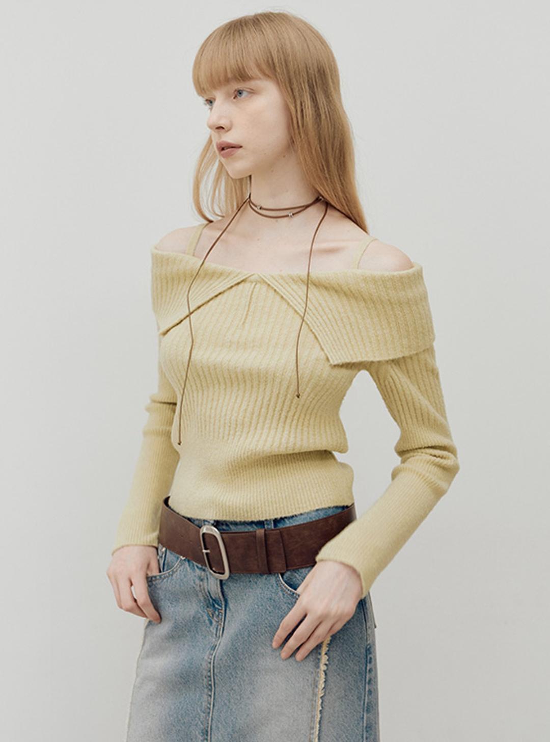 [BLACK 11/15, BUTTER 11/22 예약배송] Off-shoulder Ribbed Knit VK4AP161_2color