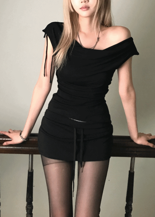 SLIT SHIRRING DRAPE OFF SHOULDER