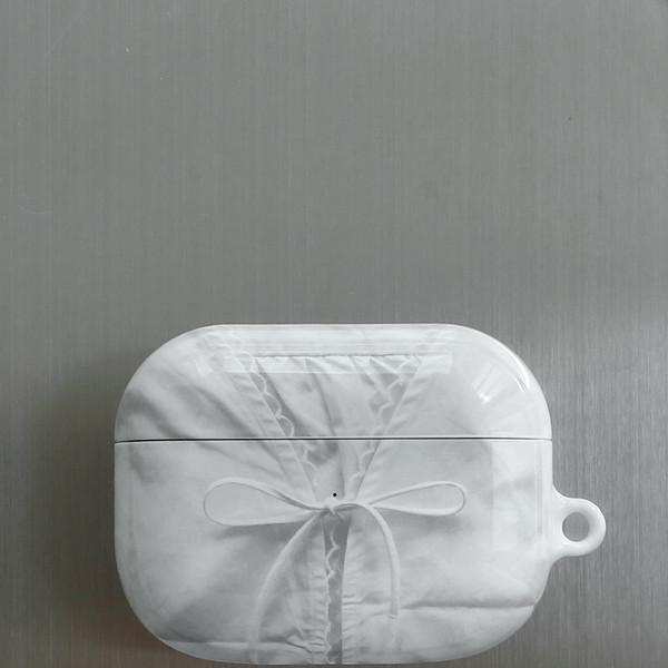 ootd airpods pro case.