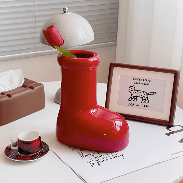 Atom ceramic vase 아톰 레드 부츠 세라믹 화병 오브제