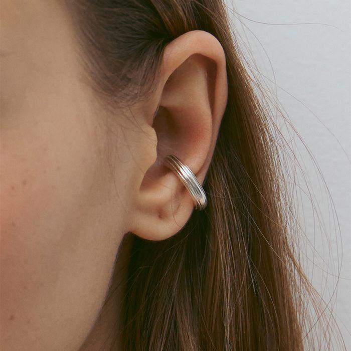 Tae earcuff