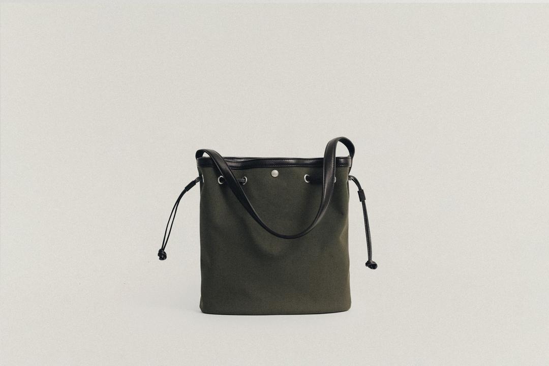 SAC COQUILLE BUCKET KHAKI