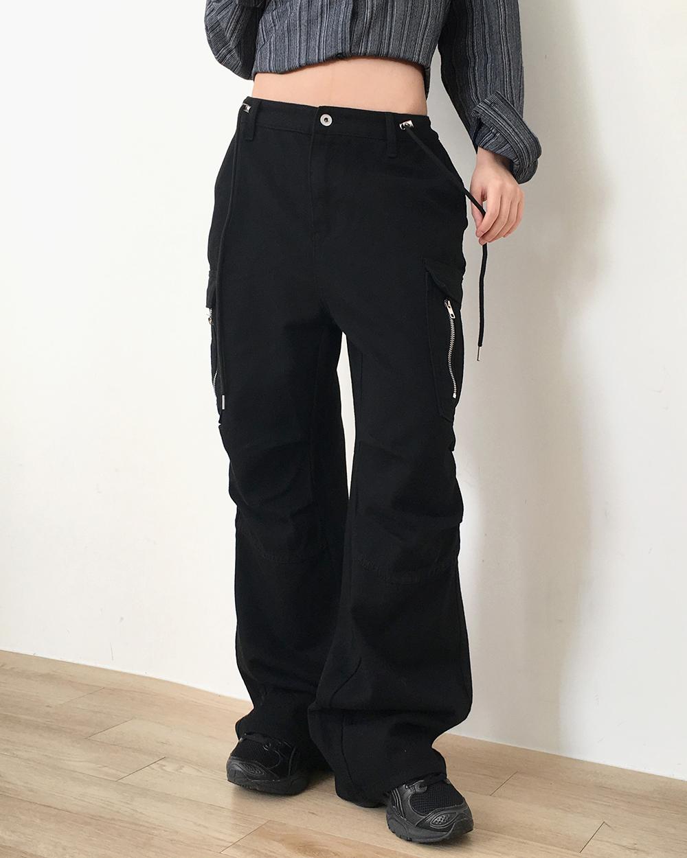 원더원더 [MADE] 테프 핀턱 지퍼 카고 롱  와이드 세미 부츠컷 팬츠