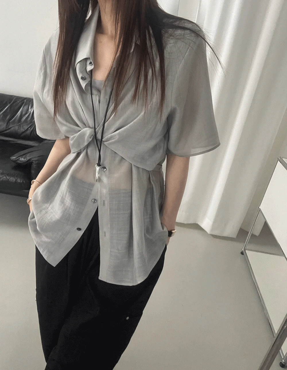 하객룩 랩 반팔 블라우스 - BL