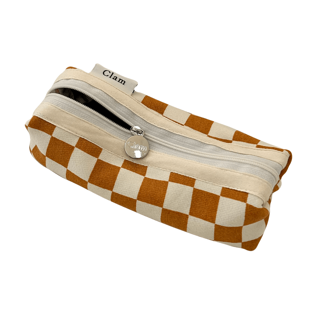 Clam round pencilcase _ Checkerboard mustard