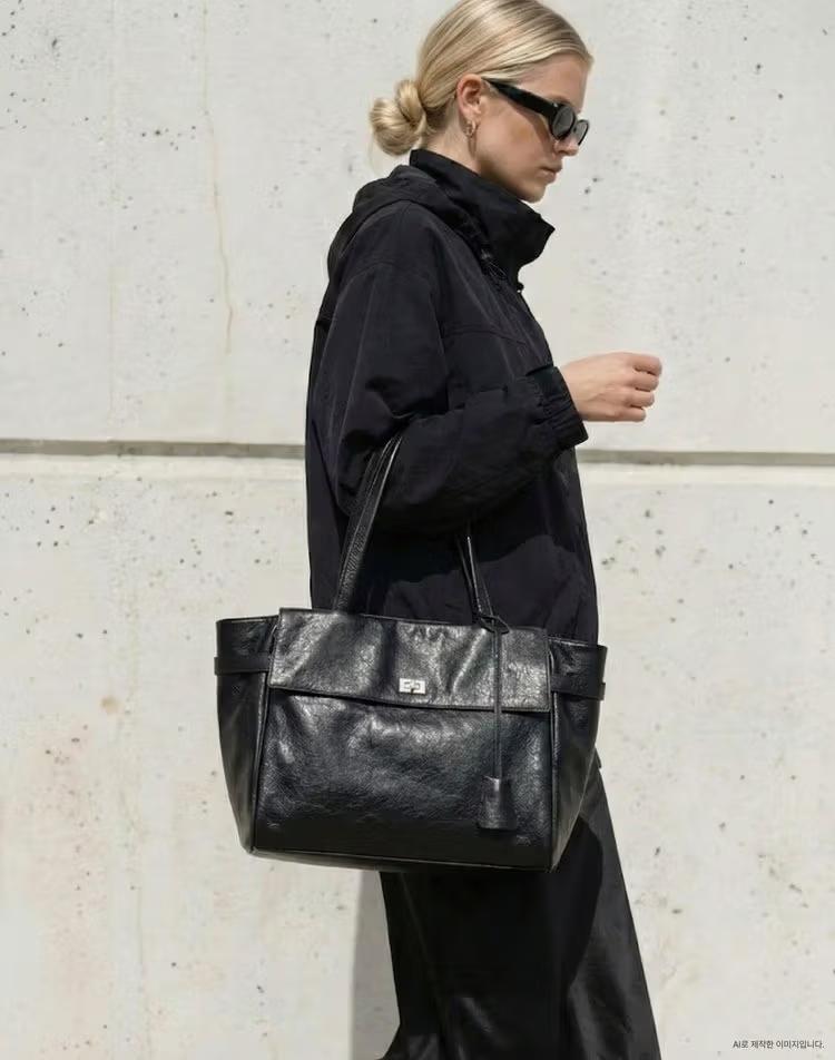 [H-ORA] 오라 커뮤트 블랙 레더 숄더백 L