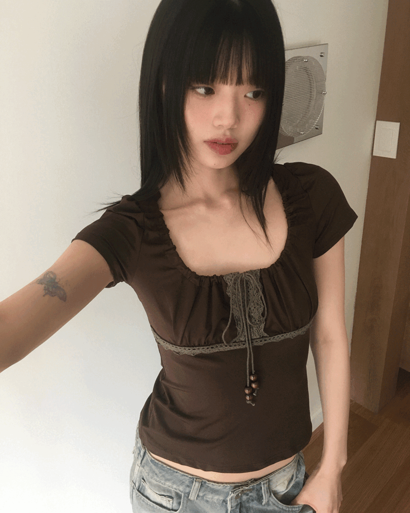 원더원더 쿠로 빈티지 셔링 레이스 반팔 티셔츠