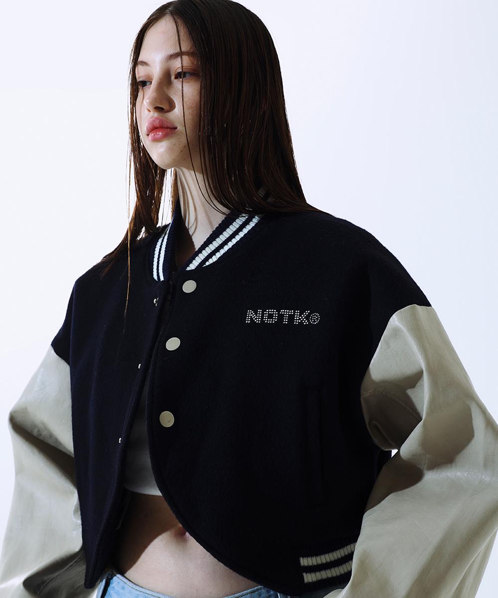 [고민시,르세라핌 사쿠라 착용] Crop Curved Varsity Jumper_Navy