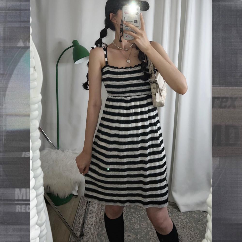 [중고] 블랙 스트라이프 리본 나시 미니 원피스