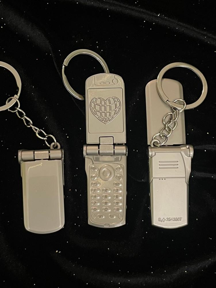 360도 회전! y2k 폴더폰 키링