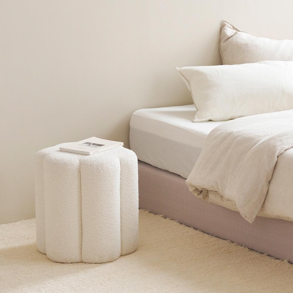 메종드꼼마 까눌레스툴 화장대의자 간이의자