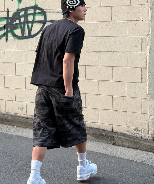 CAMO One Tuck Bermuda Pants Charcoal