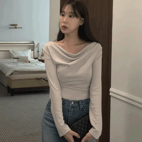 [🚀당일출고/기모추가/✨1+1할인/누적1만장판매] 드레이프 언발 셔링 긴팔 티셔츠 손목 덮는 기장 간절기 레이어드티 기본 무지 오프숄더 쫀쫀 크롭 스판 가을 겨울 봄