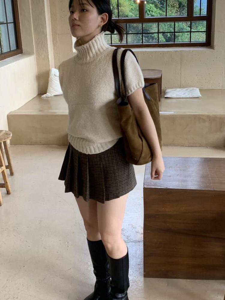 캡소매 반폴라 하프 모헤어 울 반팔 니트 (2color)