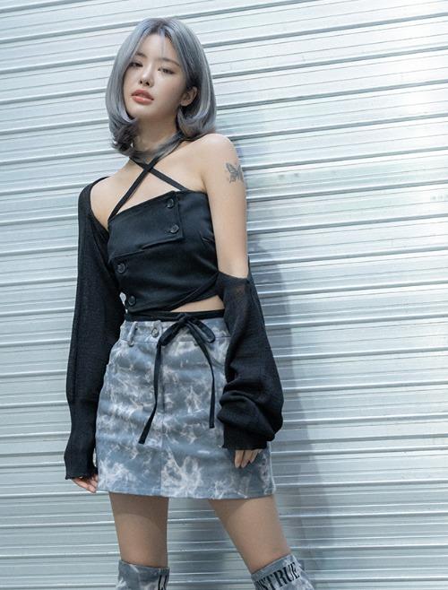 여성 레이스 스킨 통가발 긴앞머리 미디움 허쉬컷(애쉬그레이)