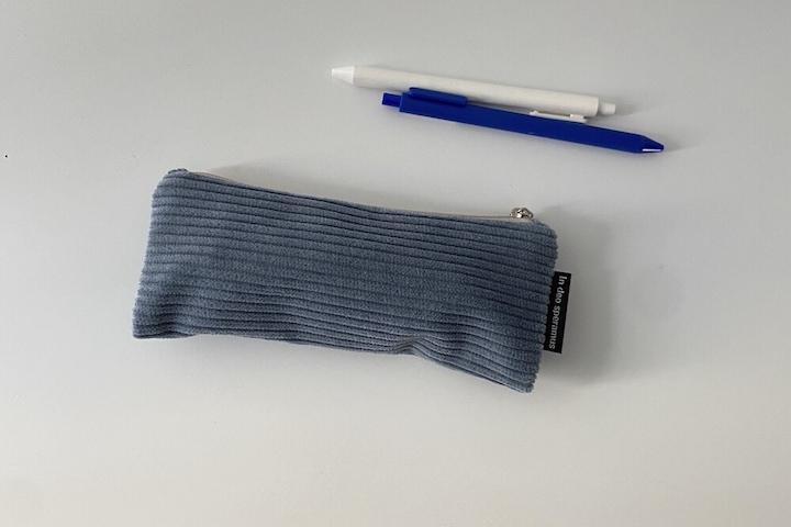 크림 블루 골덴 필통(Cream blue corduroy pencil case)