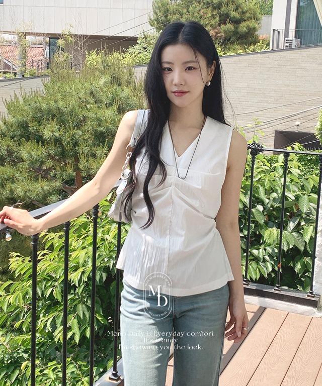 모노데일리 데어 셔링 나시 블라우스