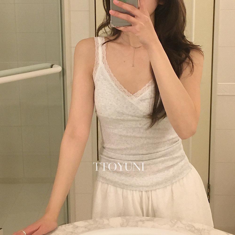 떠유니 베지터블 vegetable 릴리 레이스 슬리브리스 브이넥 나시 봄신상 떠유니