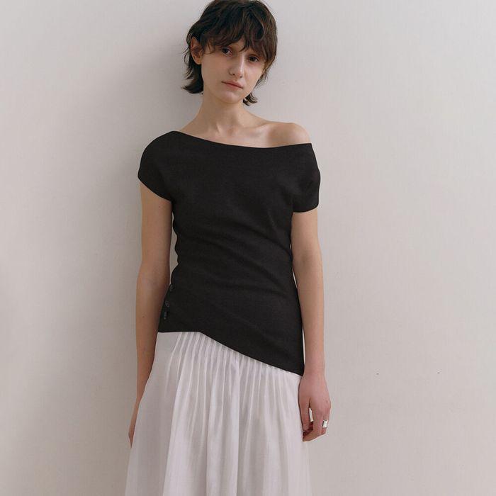 HEM SLIT BOATNECK KNIT [BLACK]