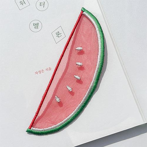 수박 자수 책갈피