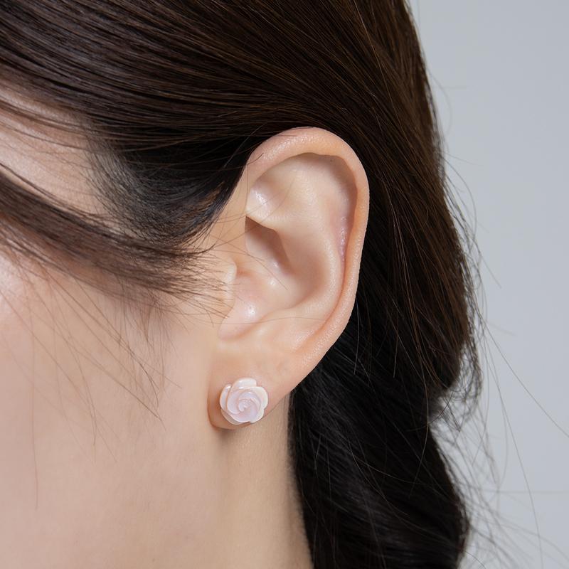 rose earring [mother of pearl]