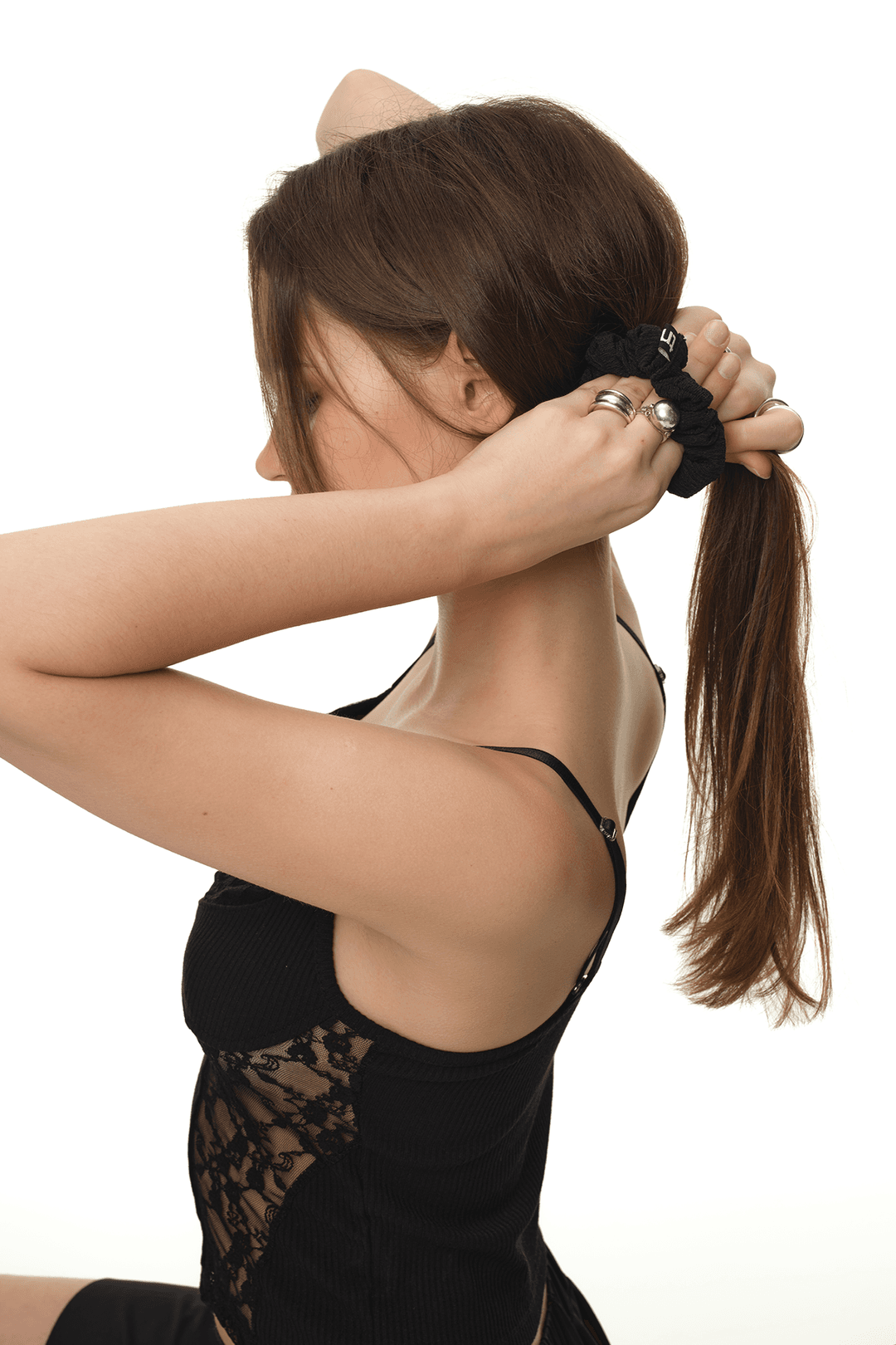 WRINKLE SCRUNCHIE (BEIGE&BLACK)