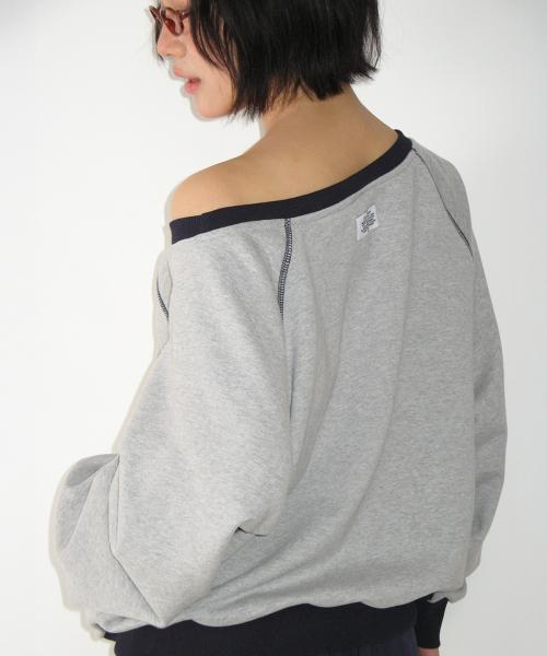BLOCKED OFF SHOULDER SWEATSHIRT GREY