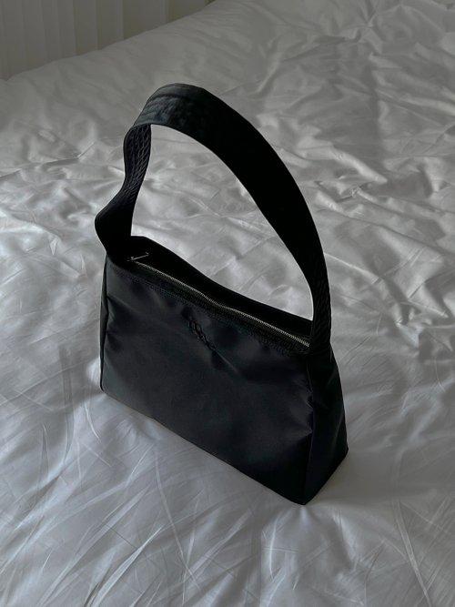 무쿠앤에보니(MUCU AND EBONY)  Comfy Bag 컴피백 블랙 - 사이즈 & 후기 | 무신사