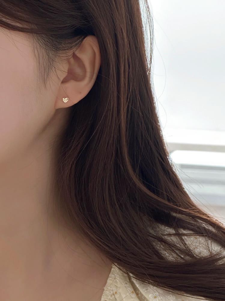 14k 샌드 하트 컷팅 피어싱