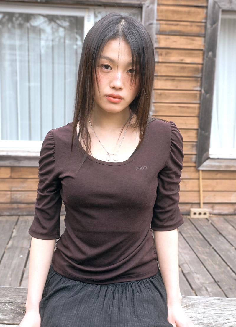 [5월 6일 순차배송] CRINKLE PUFF TEE / WINE