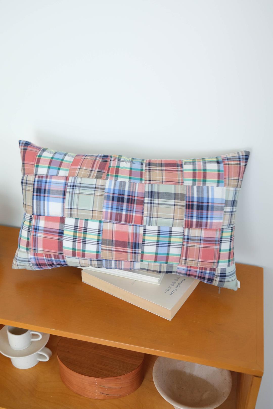 [buttercream] Mixed patchwork cushion, red