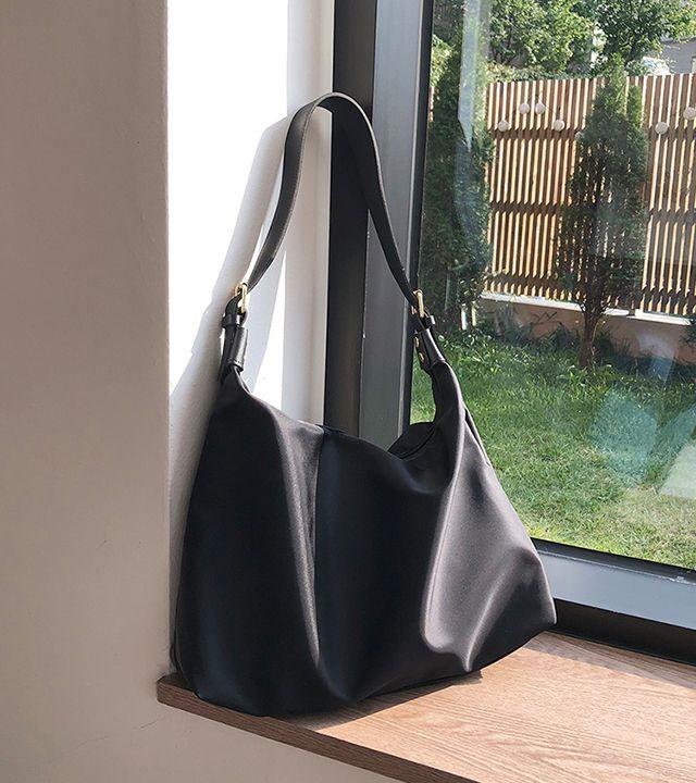 [국내제작] 리치 트윌 호보 방수 숄더 에코백 (3color)