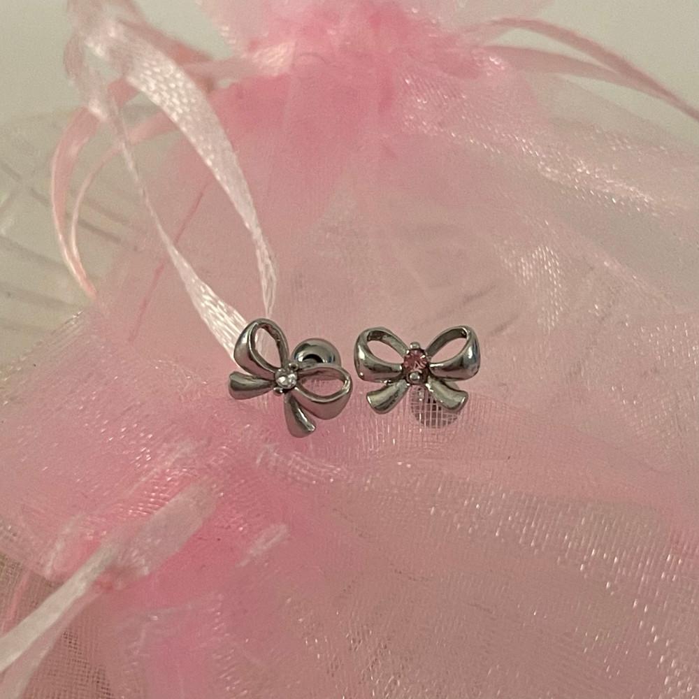 [무료배송] 앤틱 리본 큐빅 포인트 피어싱 (2color)