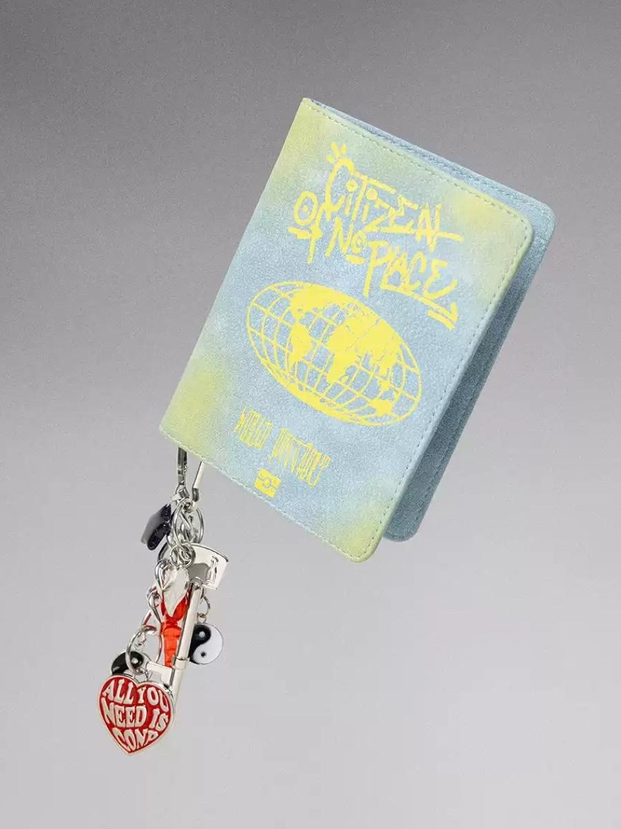 CONP Citizen World Passport Cover & Keychain