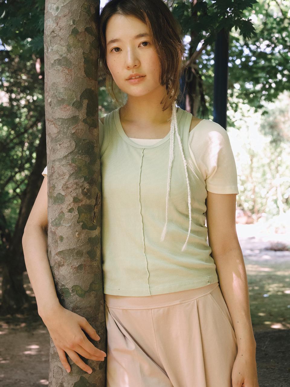 (2 in 1) Wave sleeveless in green_웨이브슬리브리스 그린