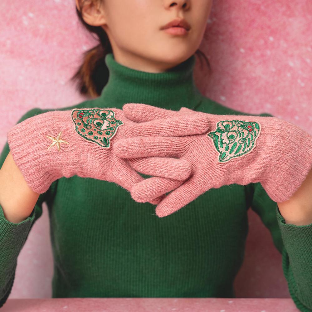 호담 자수 장갑 | 핑크 (Hodam gloves, Pink)
