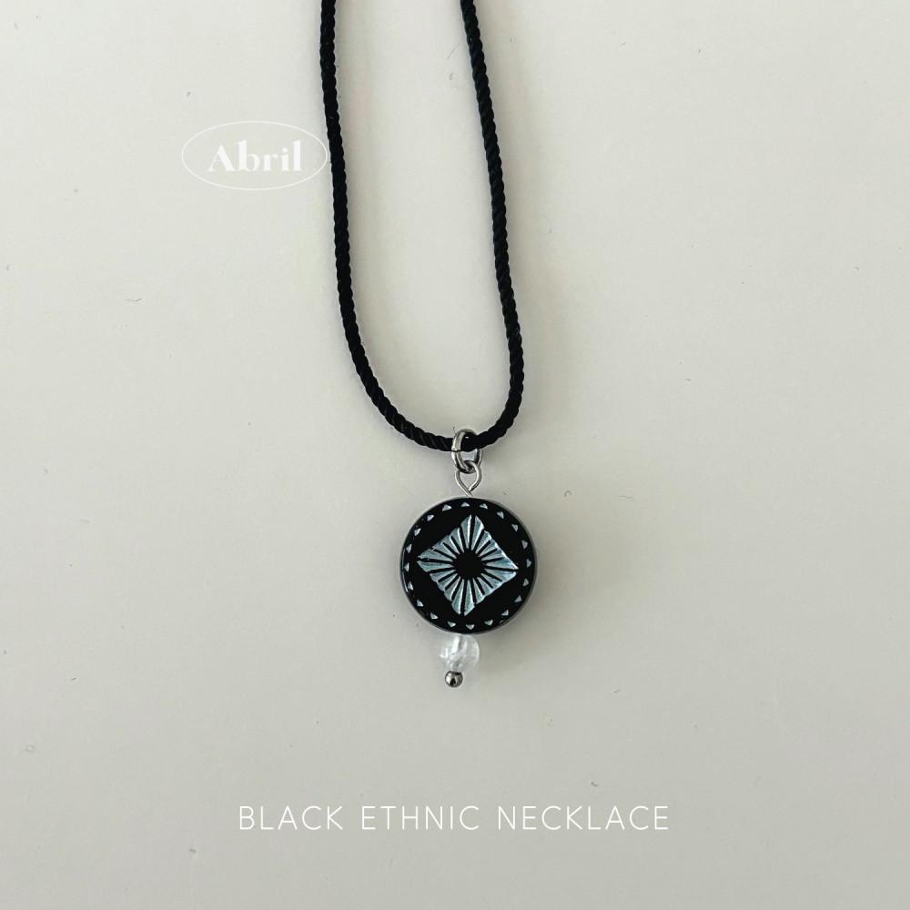 [아브릴] Black Ethnic Necklace