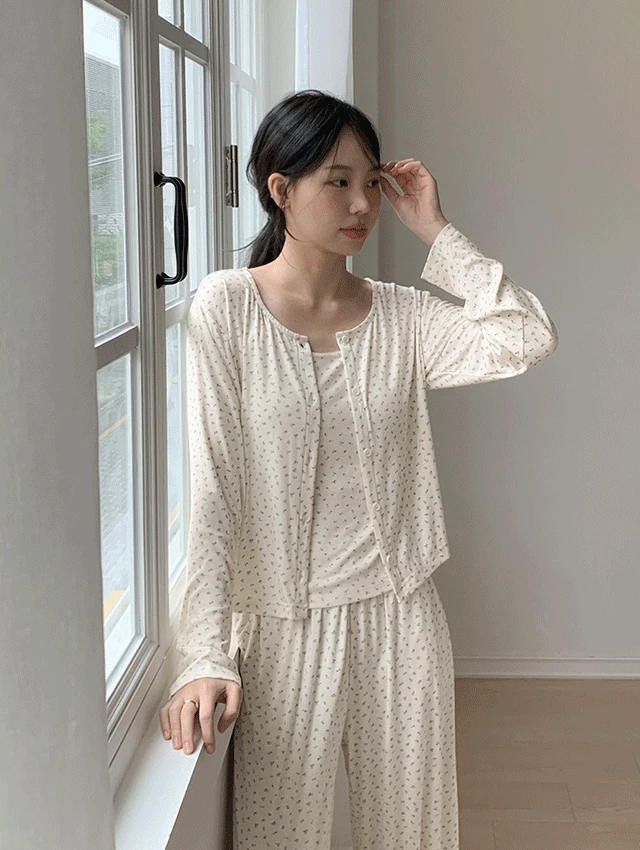 [A.made] 베라 플라워 긴팔 파자마 캡내장 쓰리피스 잠옷세트