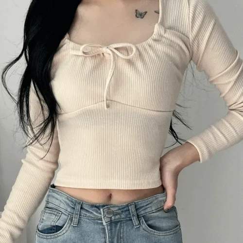 [당일발송] 스퀘어넥 여밈 포인트 슬림 니트티