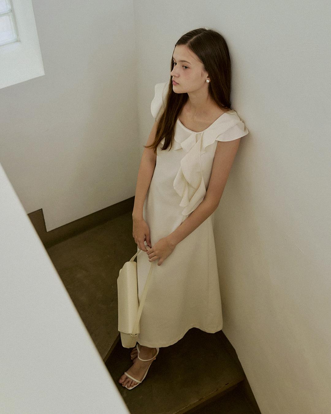[임현주님 착용] Wave ruffle line long dress - ivory