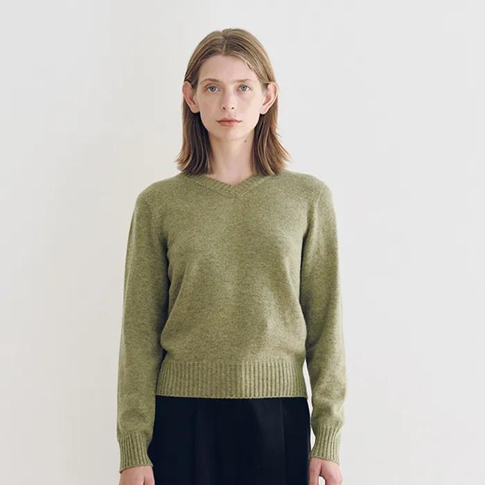Marsh V-Neck Pullover (Herb Sage)