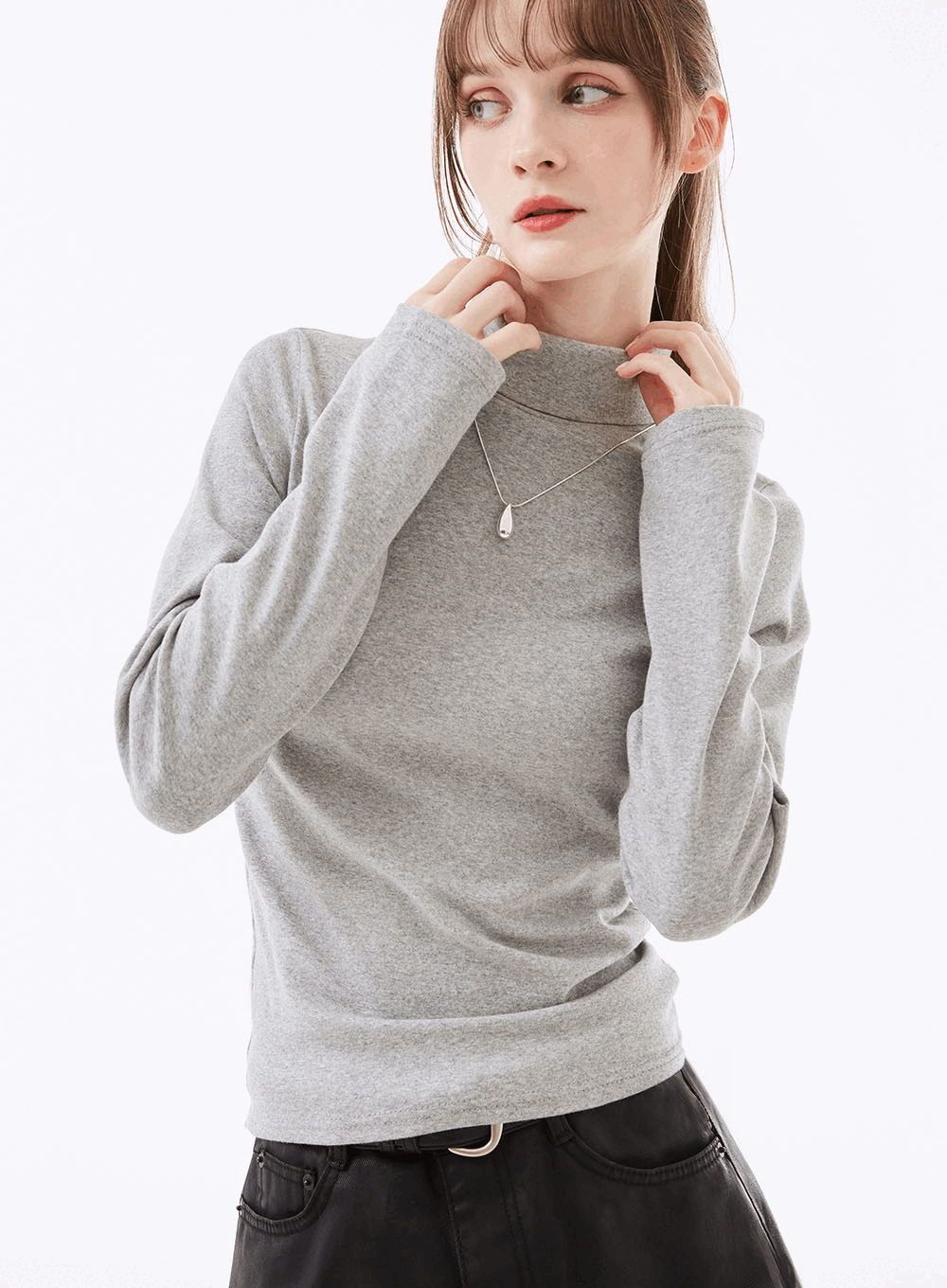 네비 페이 베이직 폴라 긴팔티