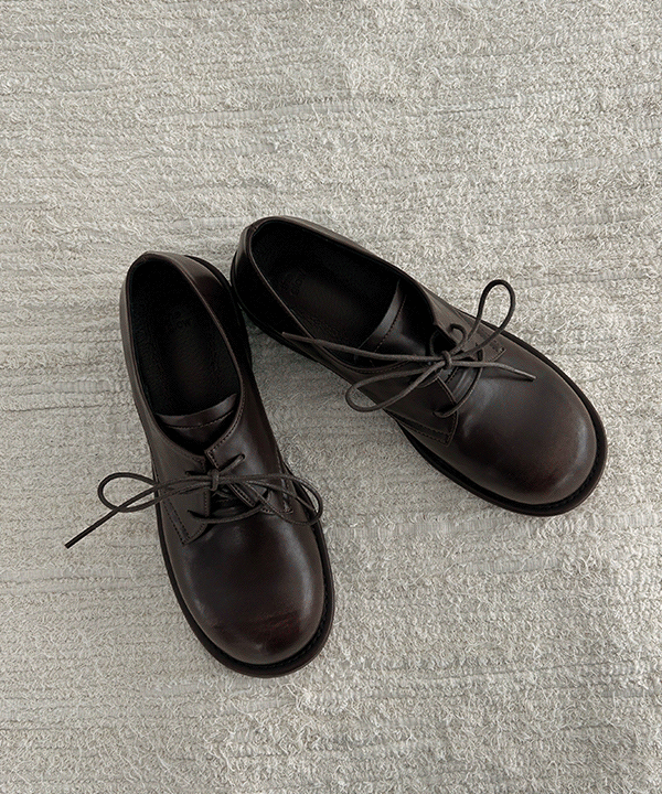 매니크 리에드 클래식 라운드 로퍼