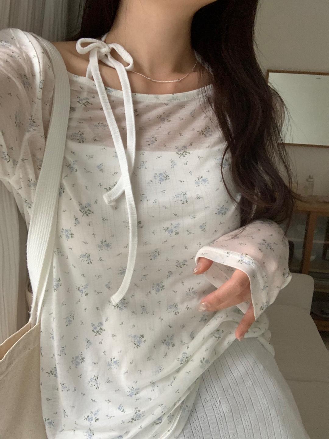 피터앤웬디 핀터 플라워 시스루 티셔츠